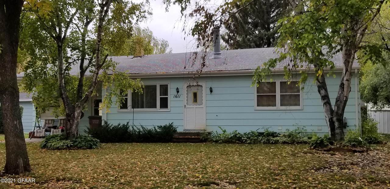 1611 20TH Street - Photo 1