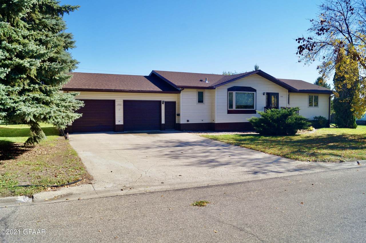 1502 5TH Avenue - Photo 1