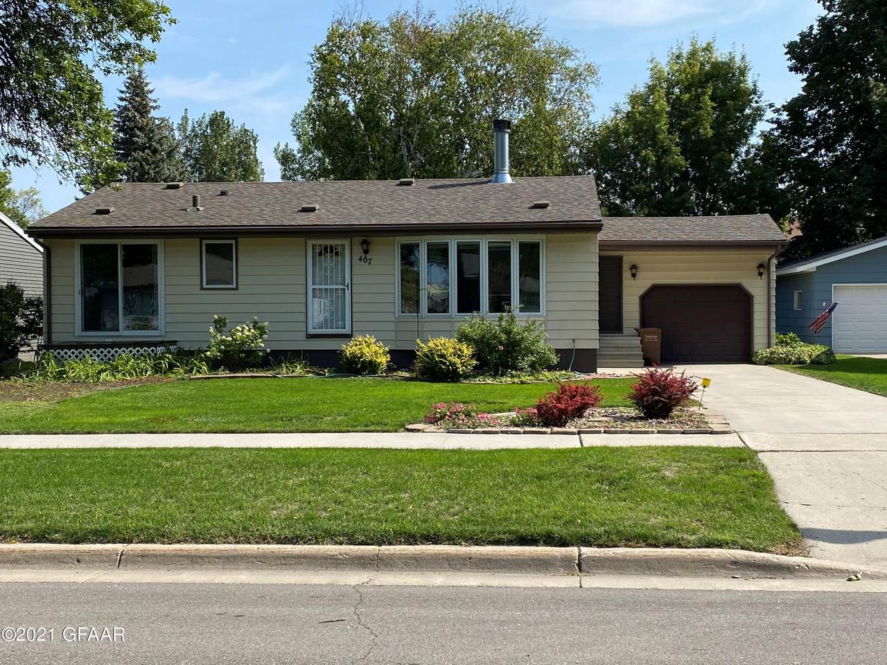 407 Mero Court Se - Photo 1