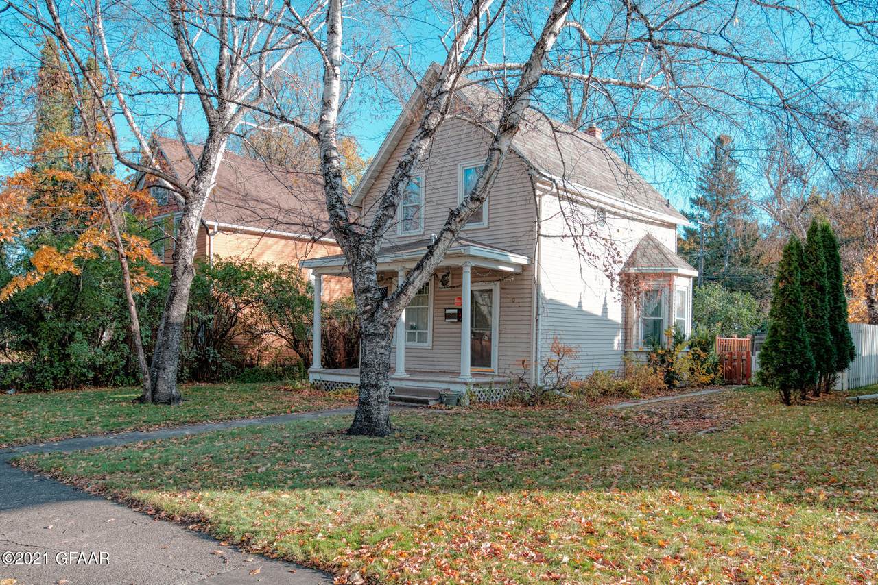 807 Walnut Street - Photo 1