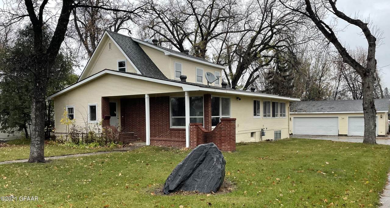 806 25TH Street - Photo 1