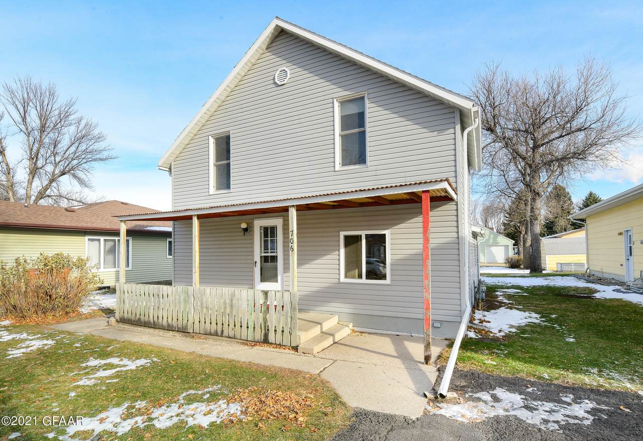 706 2ND Avenue - Photo 1