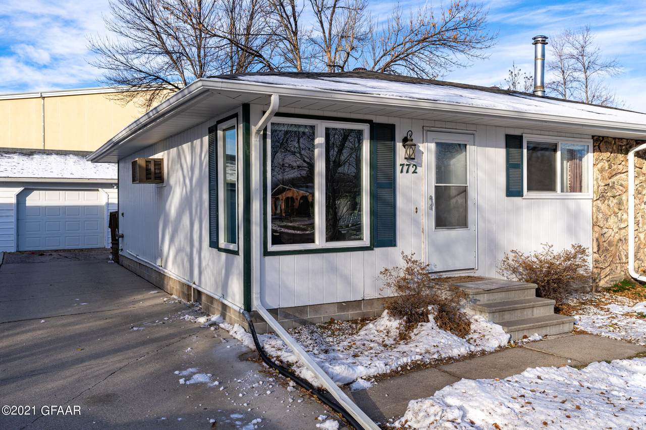 772 Great Plains Court - Photo 1