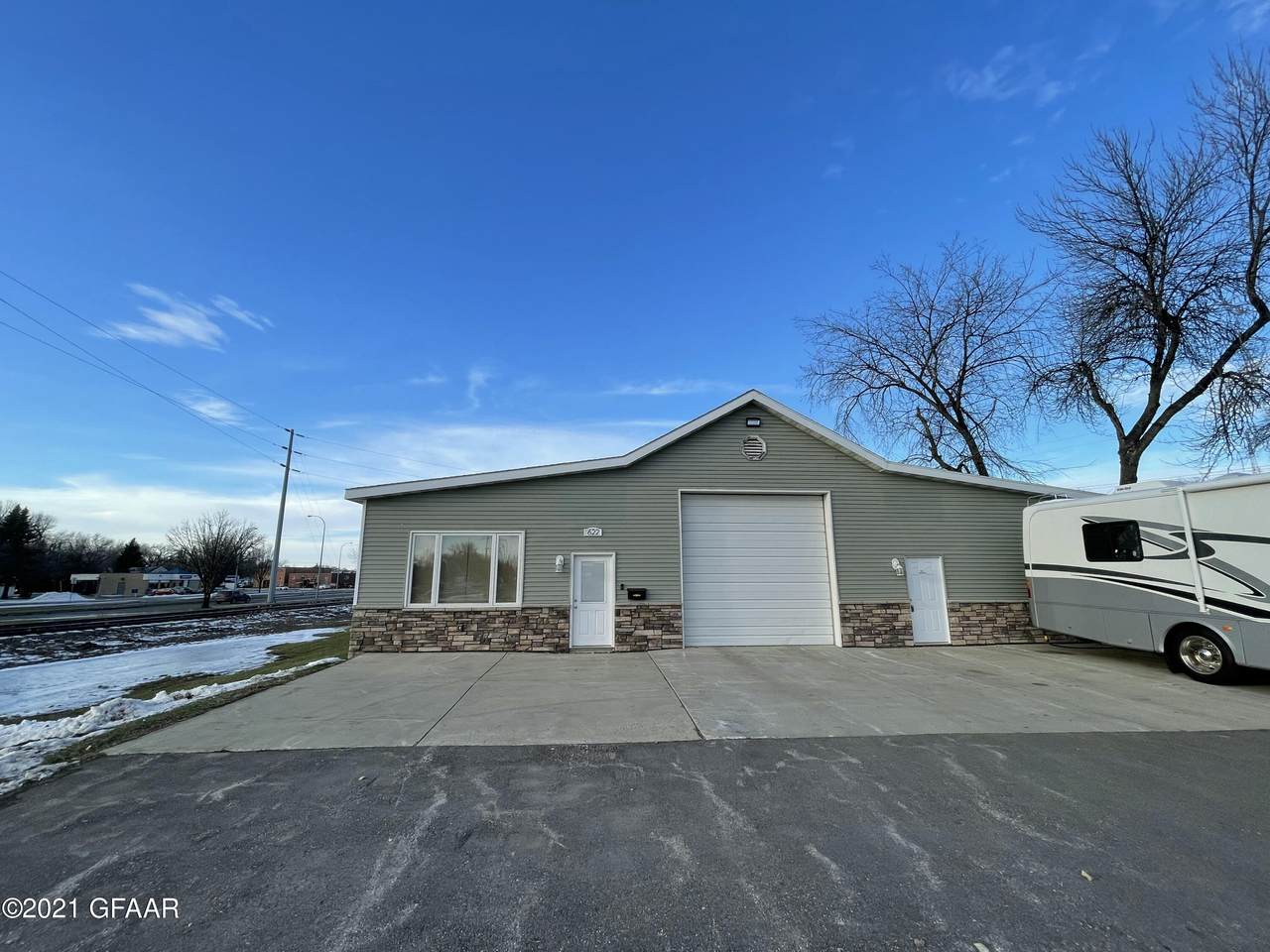 622 8TH Avenue - Photo 1