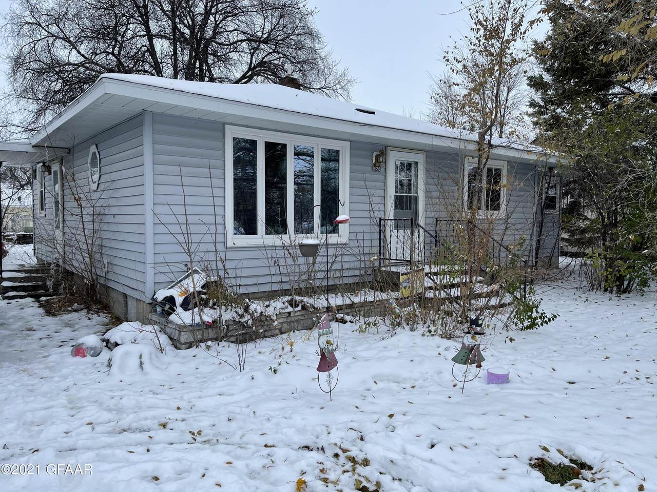 420 Hill Avenue - Photo 1