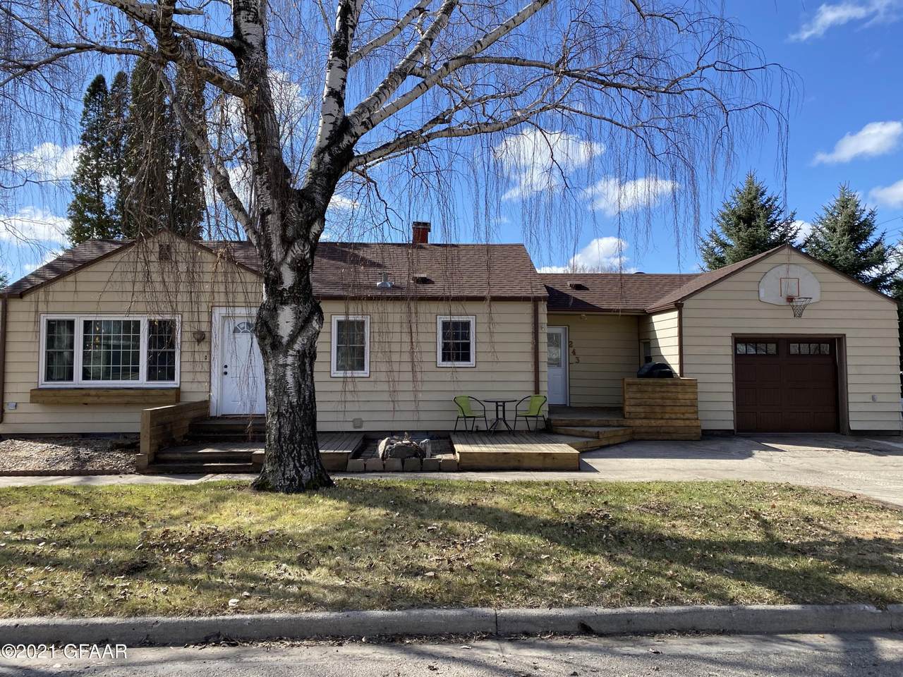 243 6TH Avenue - Photo 1