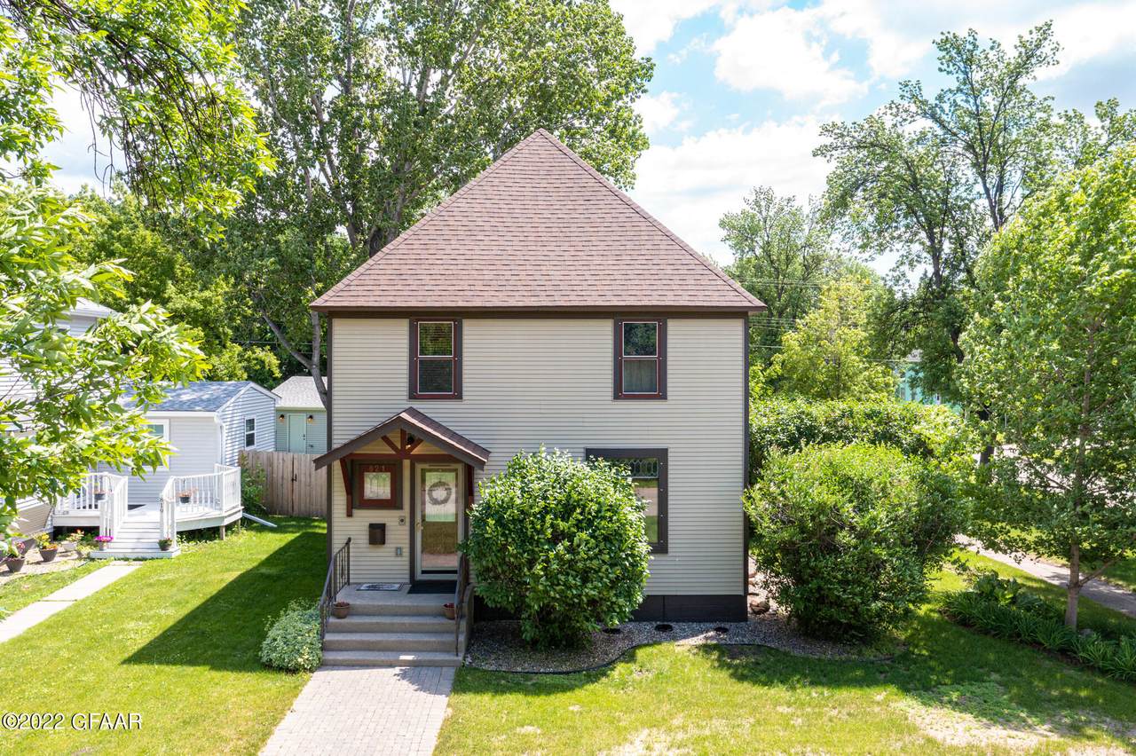 821 Cottonwood Street - Photo 1