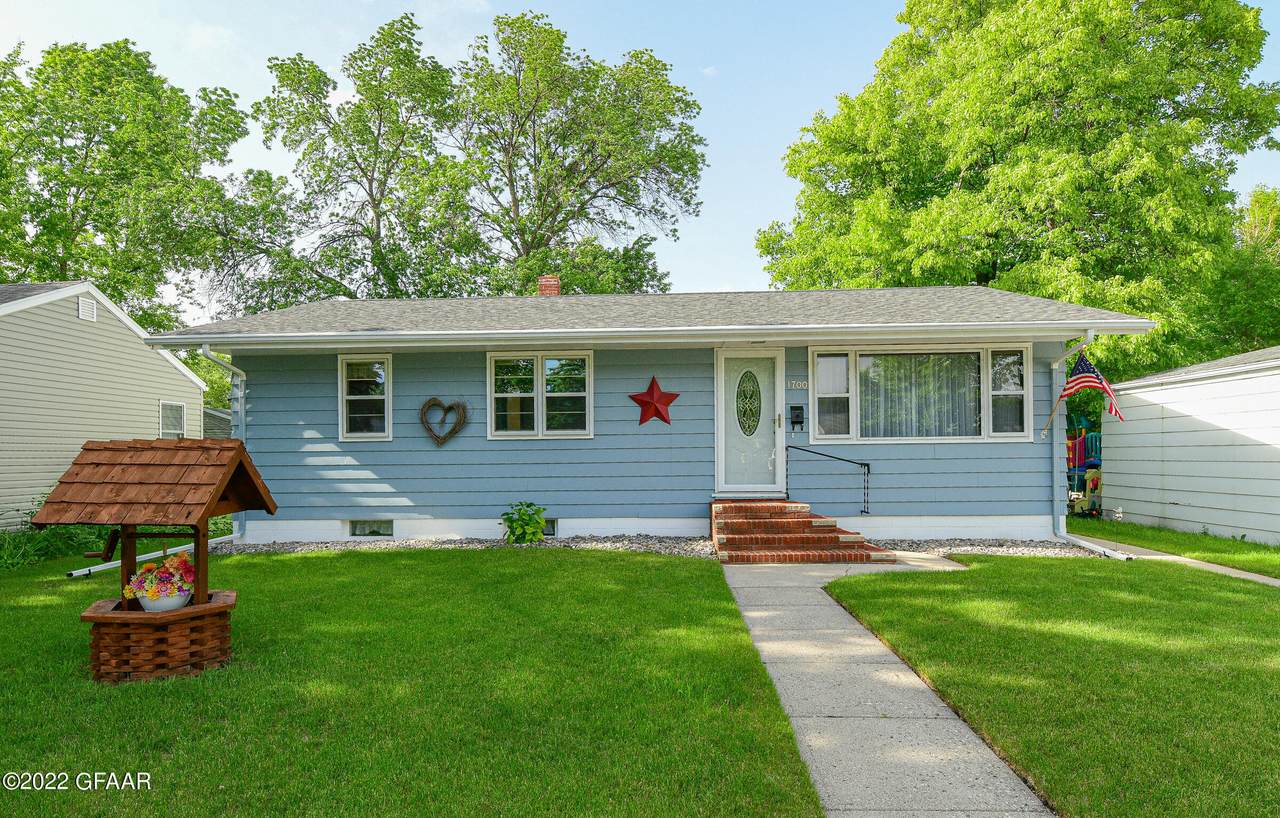 1700 8TH Avenue - Photo 1