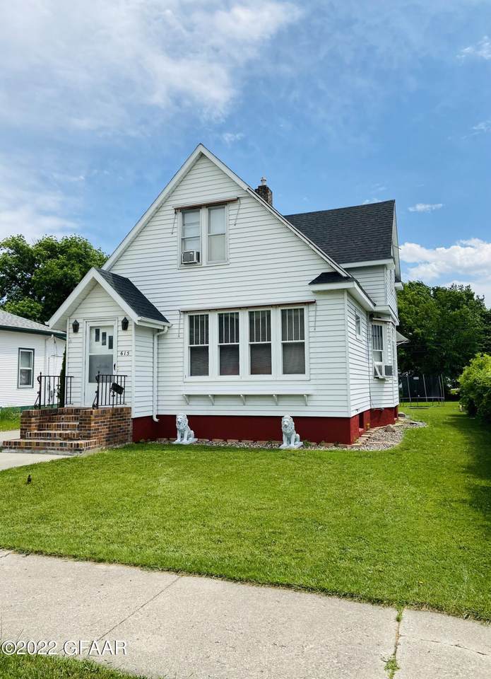 615 Holly Avenue - Photo 1