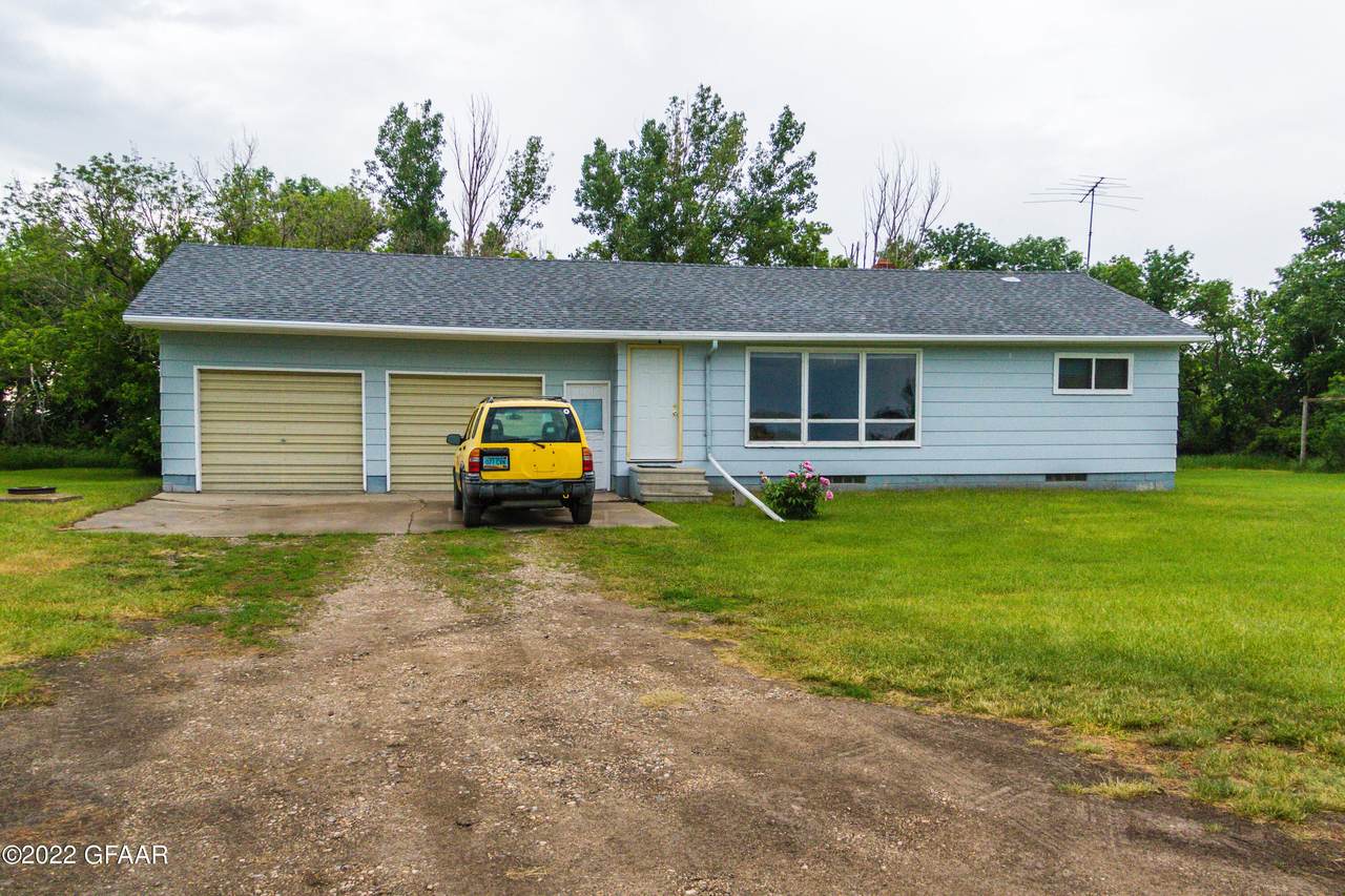 6728 159TH Avenue - Photo 1