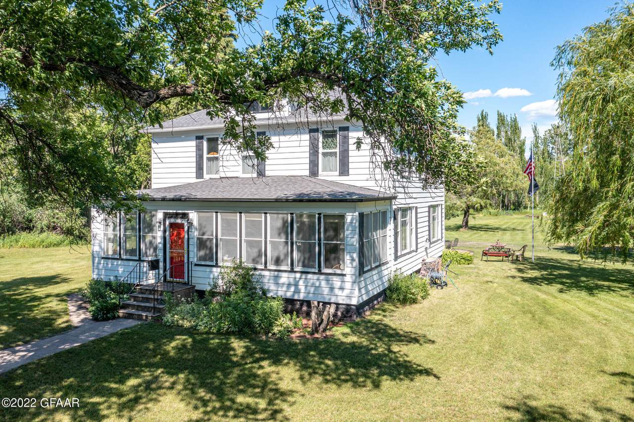1362 162ND AVE NE - Photo 1