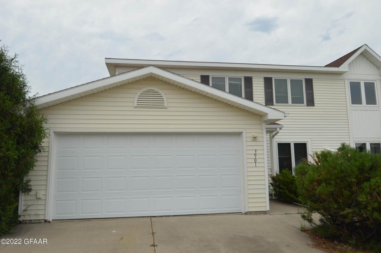 3901 Meadowbrook Court - Photo 1
