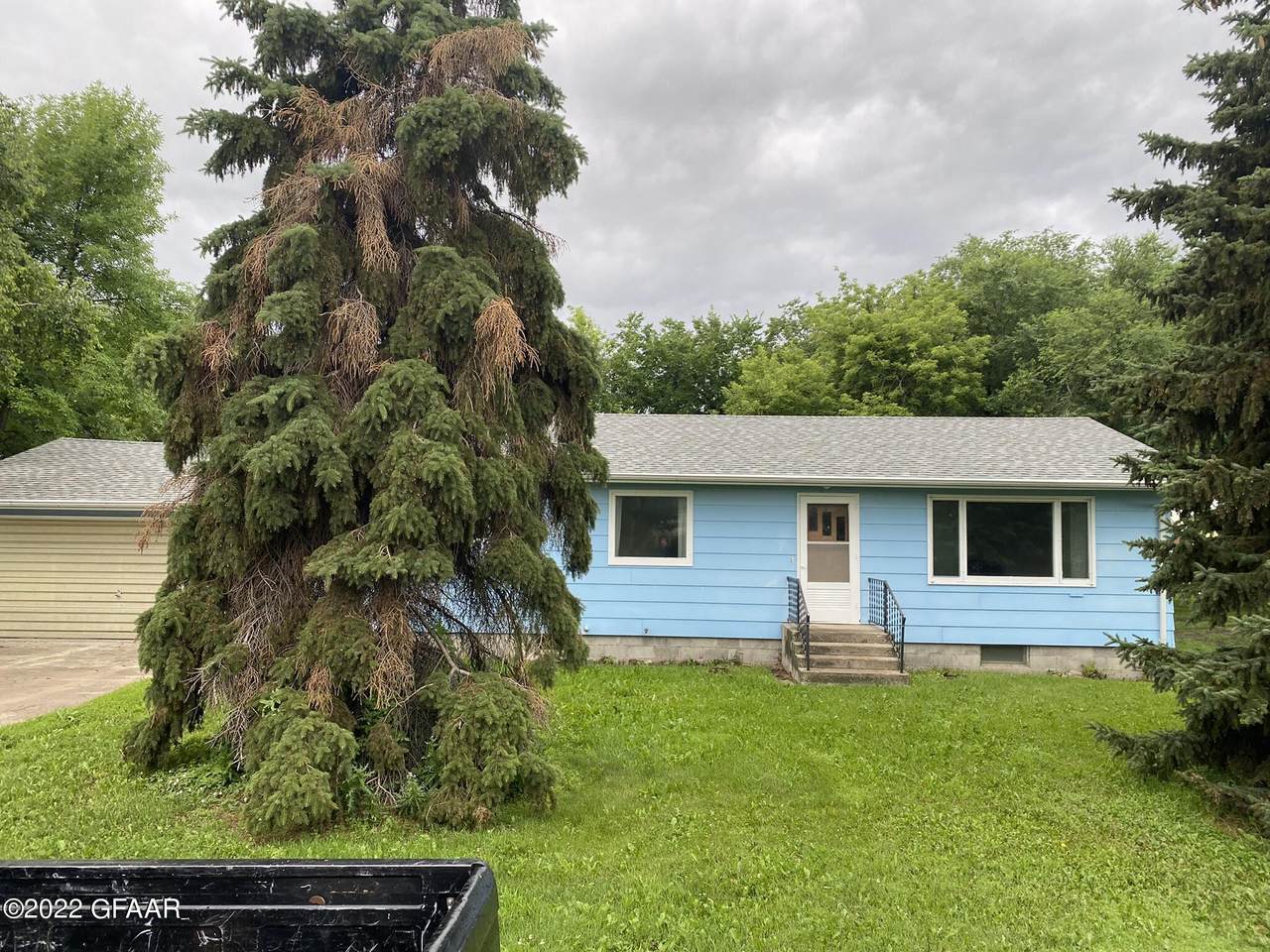 1331 Eastview Drive - Photo 1