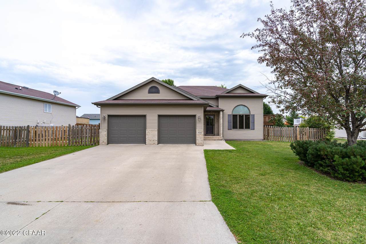 1019 19TH Avenue - Photo 1