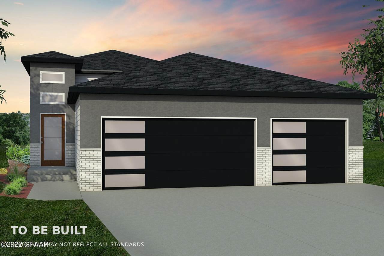 946 David Drive - Photo 1