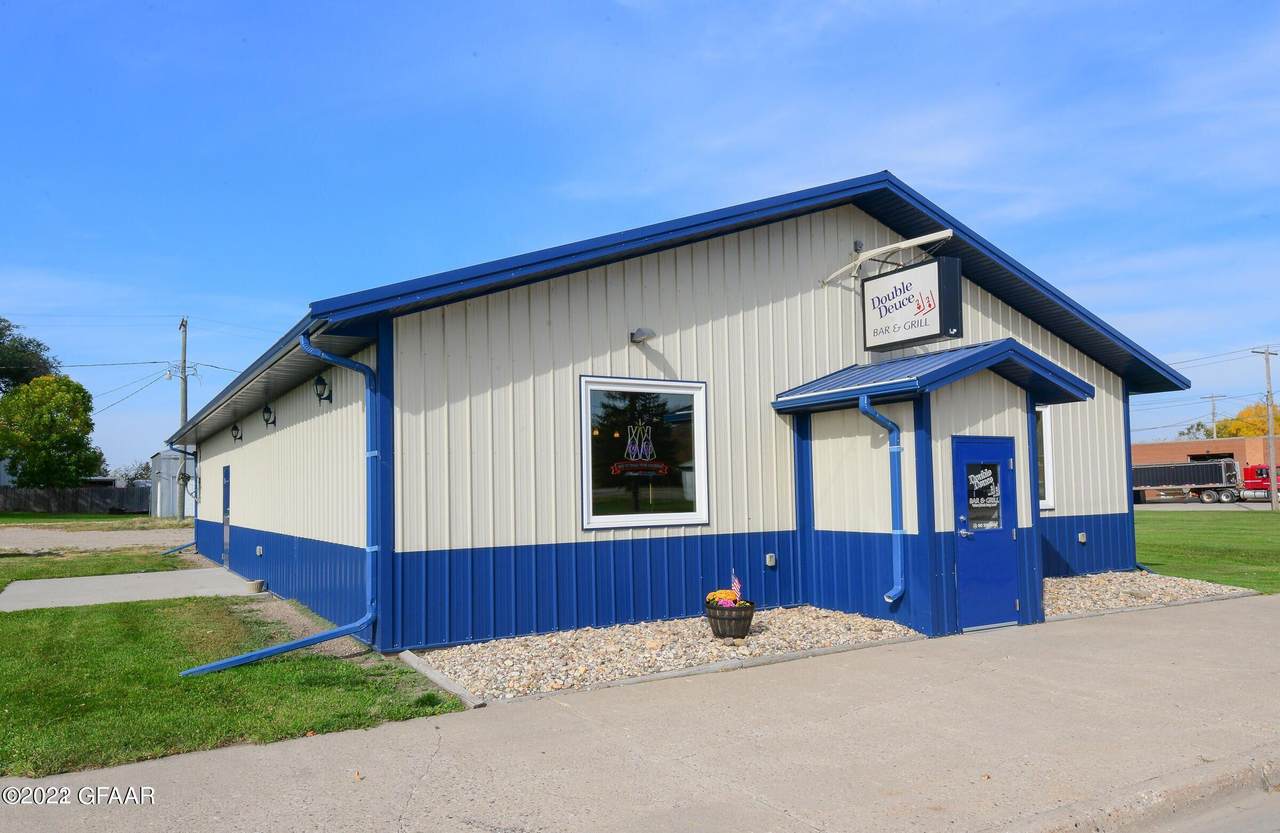 411 Main Street - Photo 1