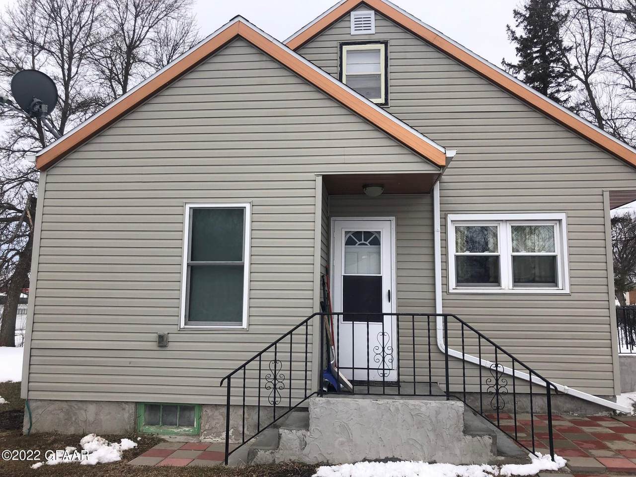 416 Thayer Avenue - Photo 1