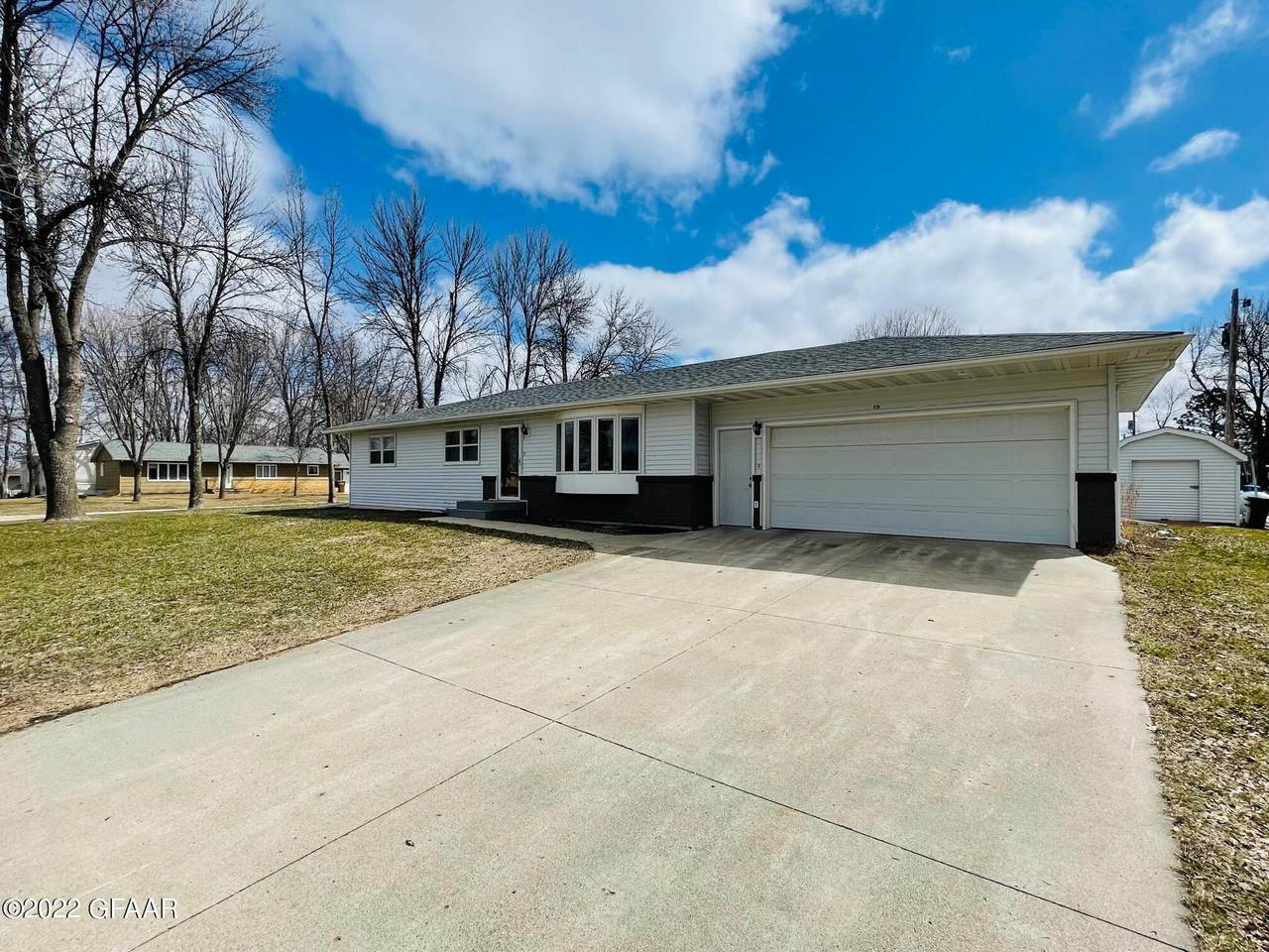519 Lewis Avenue - Photo 1