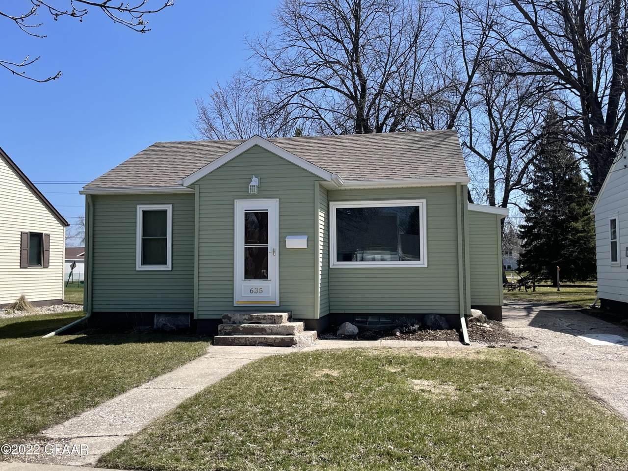 635 Washington Avenue - Photo 1