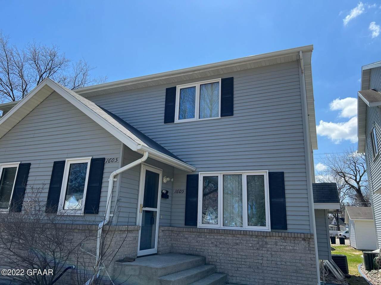 1605 4TH Avenue - Photo 1