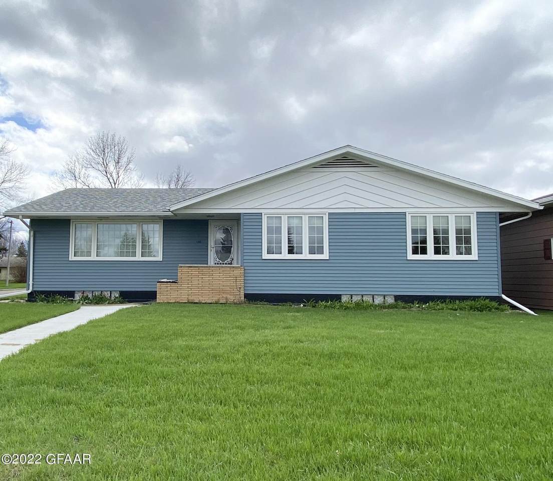 1202 8TH Street - Photo 1