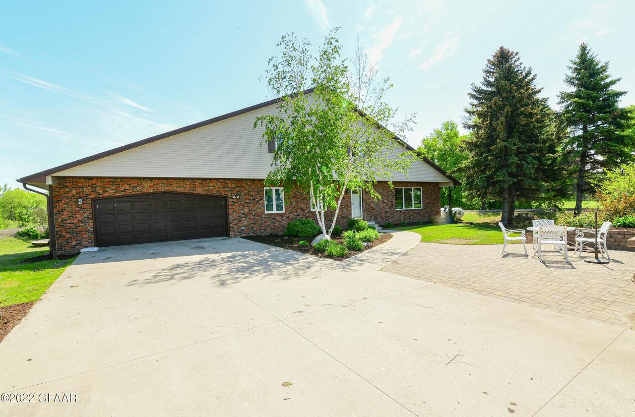 19604 445TH Avenue - Photo 1