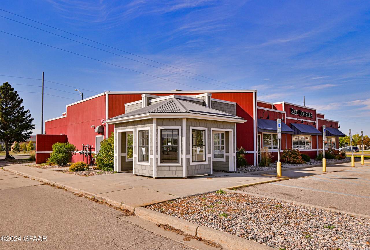 https://bt-photos.global.ssl.fastly.net/grandforks/1280_boomver_1_24-1710-2.jpg
