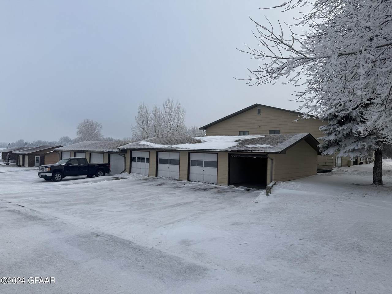 https://bt-photos.global.ssl.fastly.net/grandforks/1280_boomver_1_24-2000-2.jpg