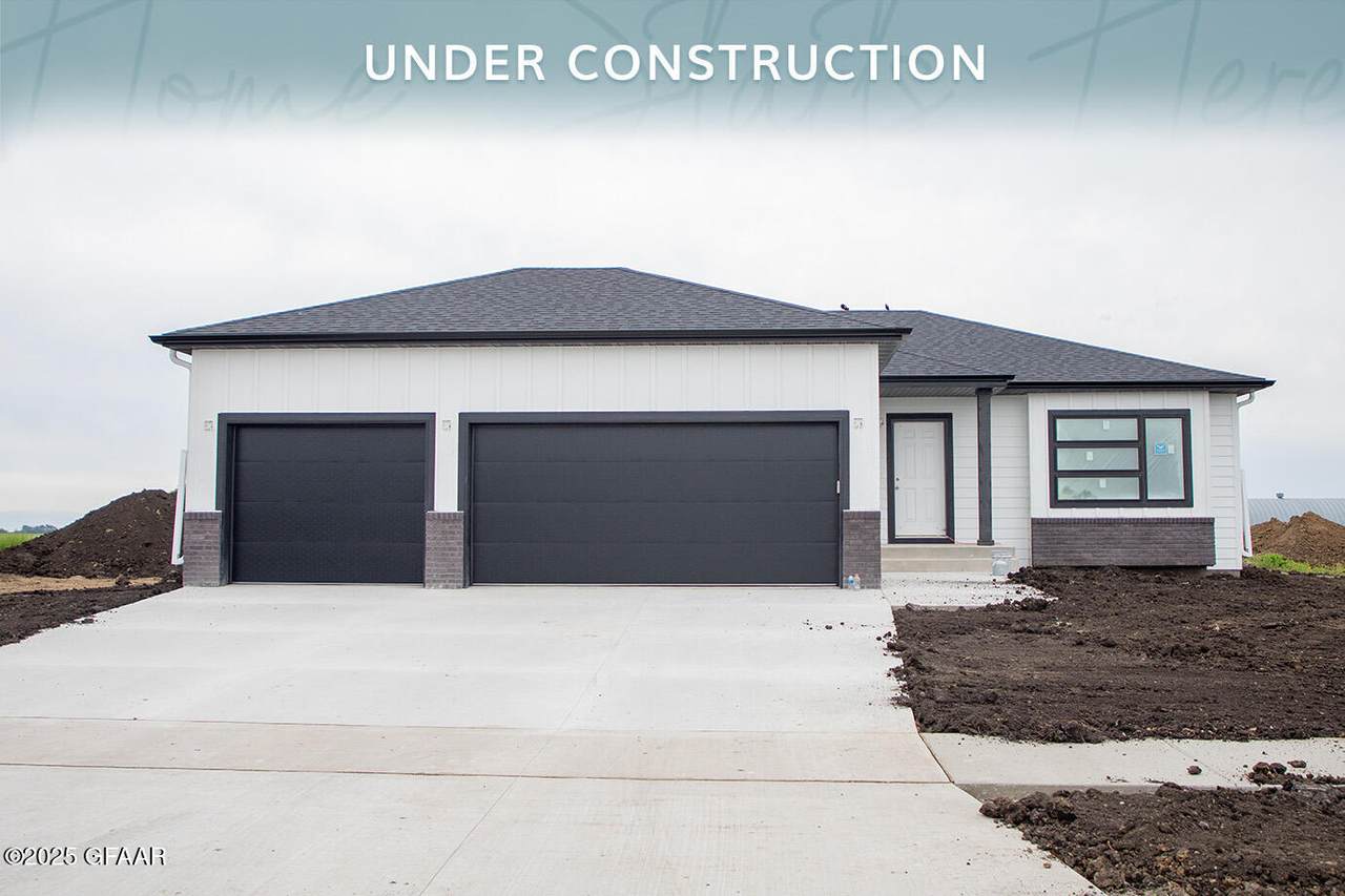 405 Wren Drive - Photo 1