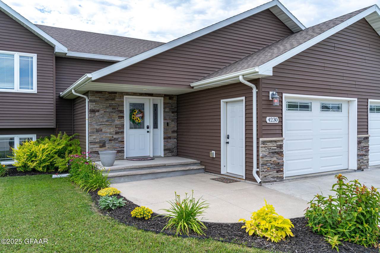 https://bt-photos.global.ssl.fastly.net/grandforks/1280_boomver_1_25-1044-2.jpg