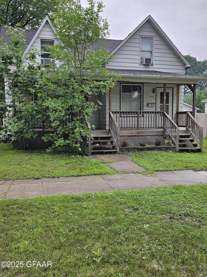 818-820 Cherry St - Photo 1