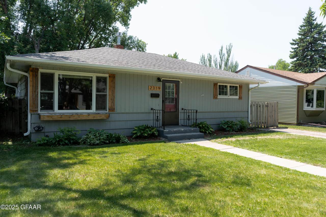 https://bt-photos.global.ssl.fastly.net/grandforks/1280_boomver_1_25-1086-2.jpg