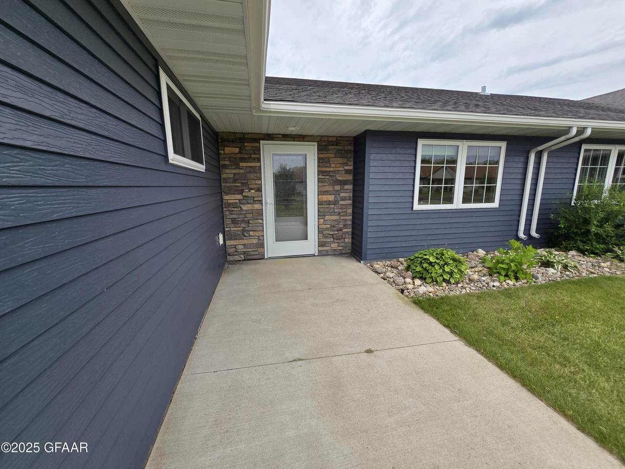 https://bt-photos.global.ssl.fastly.net/grandforks/1280_boomver_1_25-1099-2.jpg