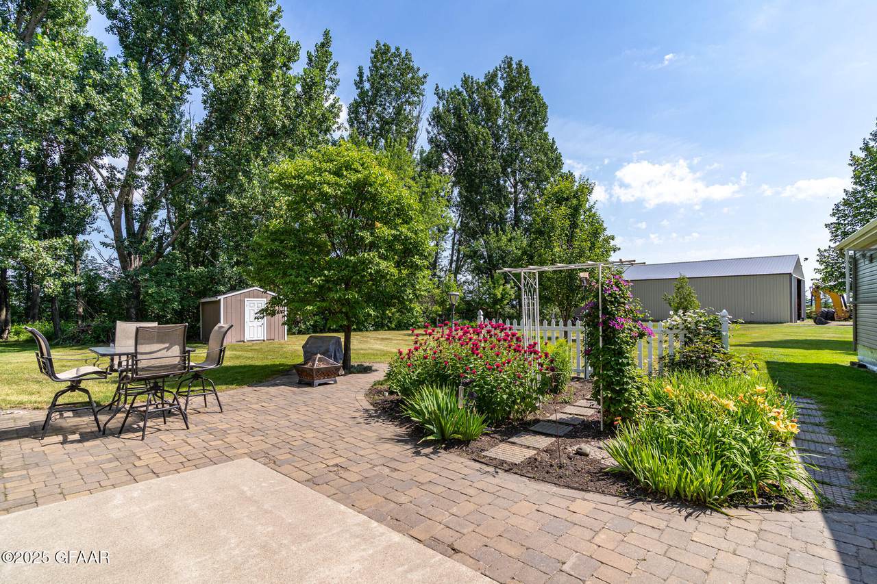https://bt-photos.global.ssl.fastly.net/grandforks/1280_boomver_1_25-1104-2.jpg