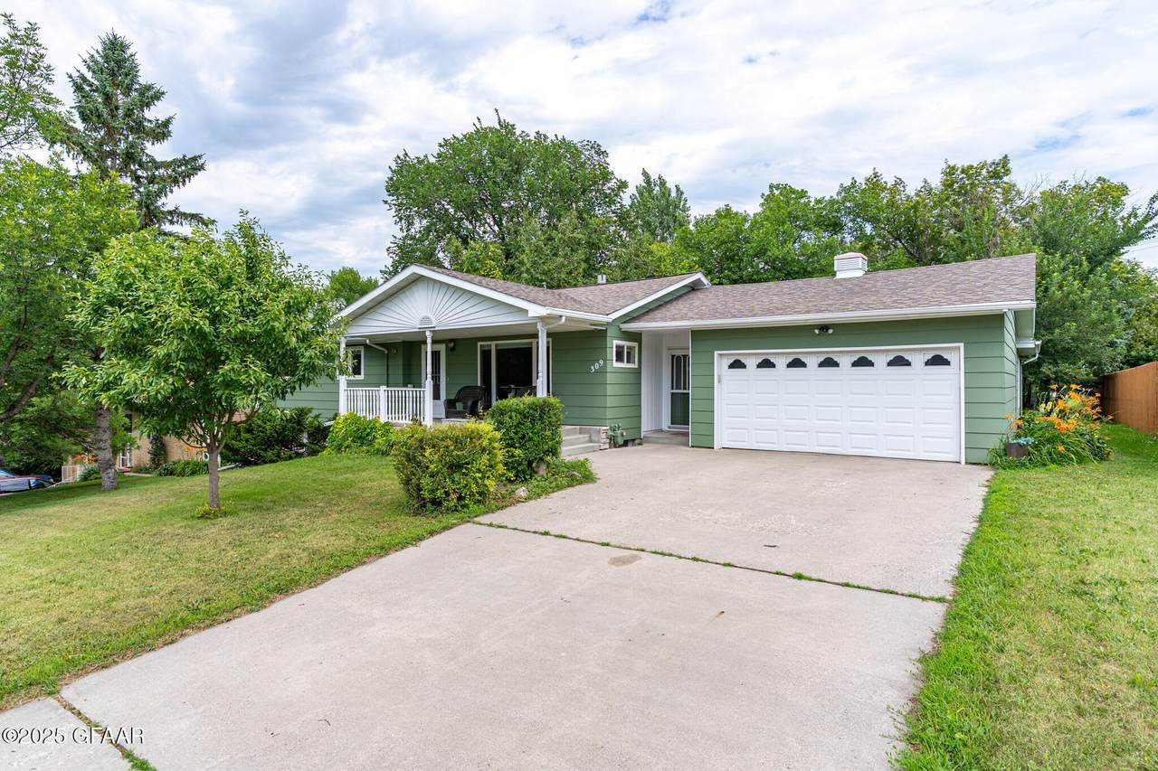 309 Nelson Street - Photo 1