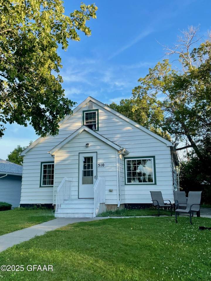 510 1ST Avenue - Photo 1