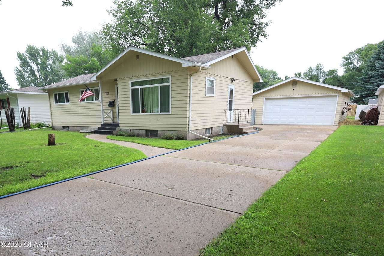 1611 S 17Th Street - Photo 1