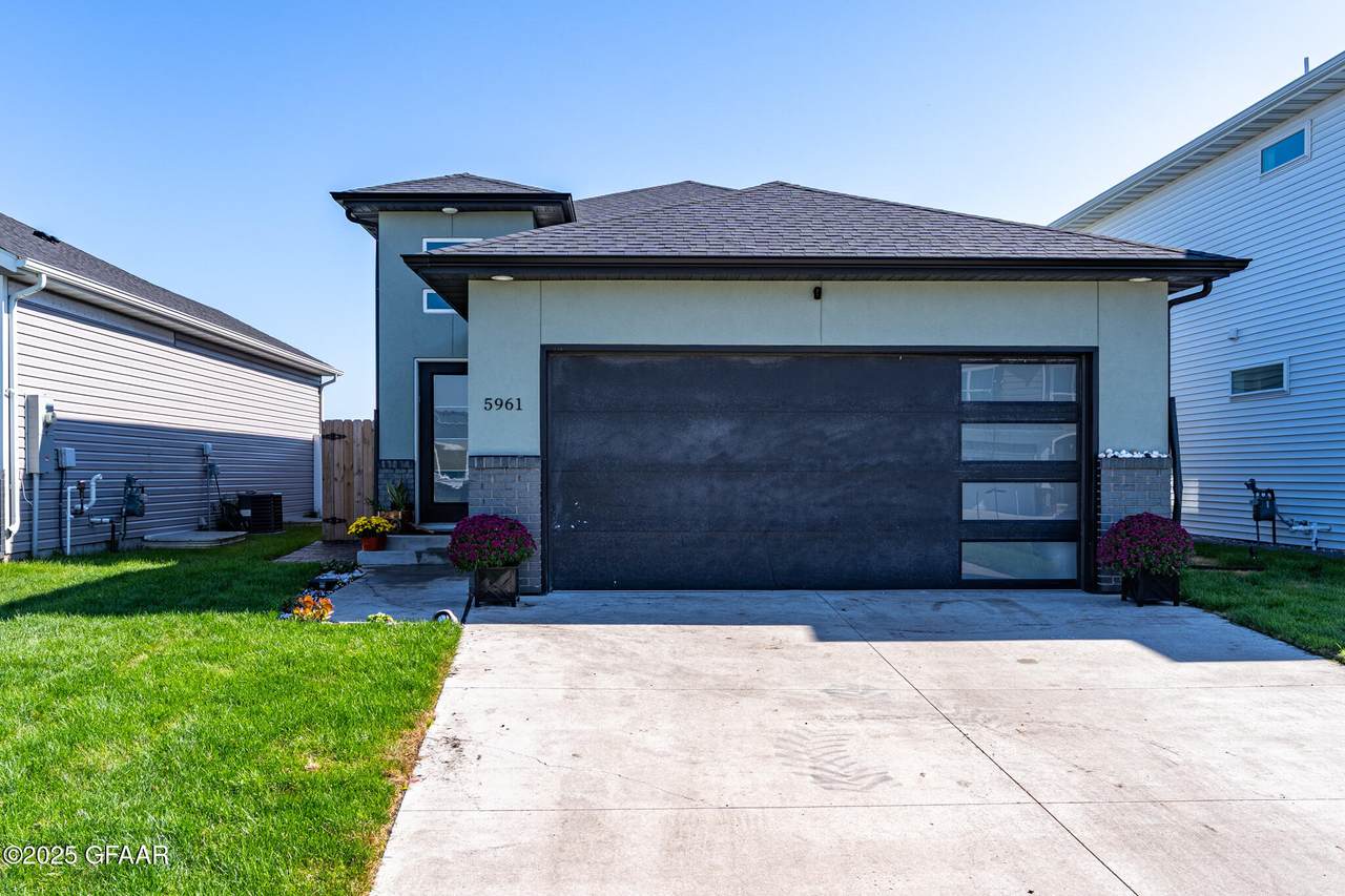 5961 Lou Ann Street - Photo 1