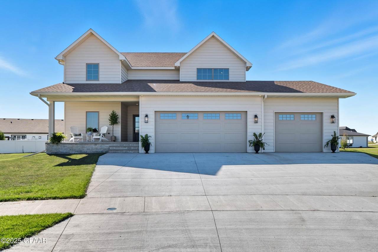 5959 Sylvia Circle - Photo 1