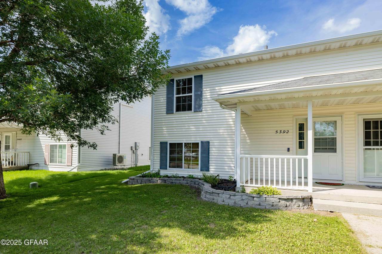 5392 6TH Avenue - Photo 1