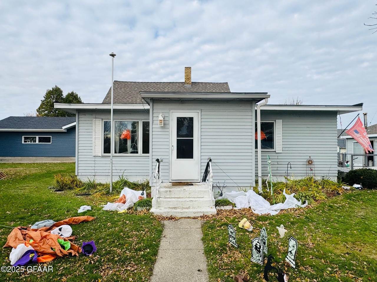 103 5TH Avenue - Photo 1