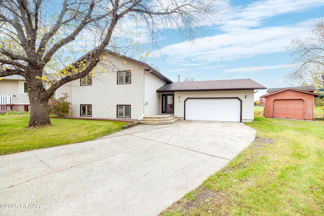 2934 Columbine Court - Photo 1