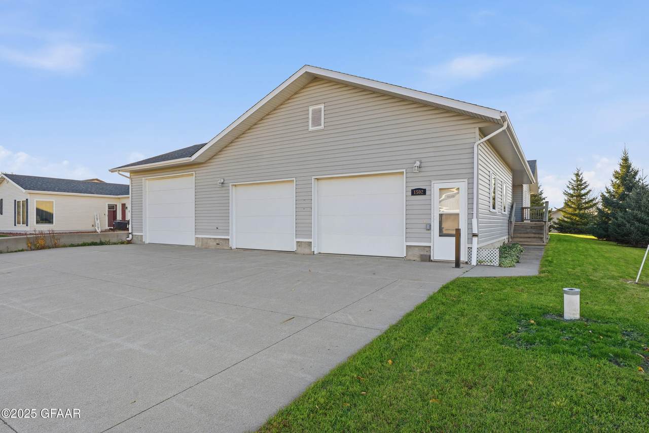 1502 14TH Avenue - Photo 1