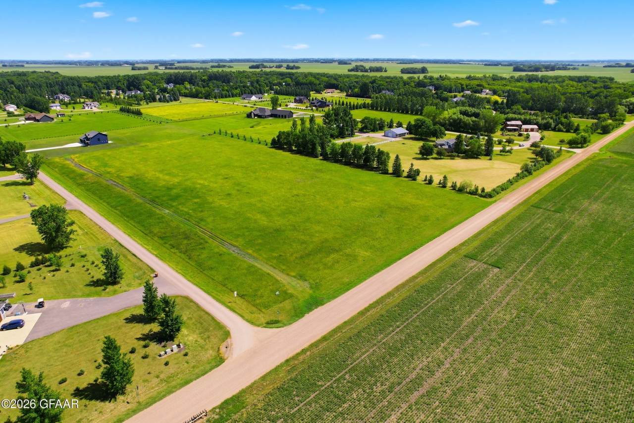 https://bt-photos.global.ssl.fastly.net/grandforks/1280_boomver_1_25-1746-2.jpg