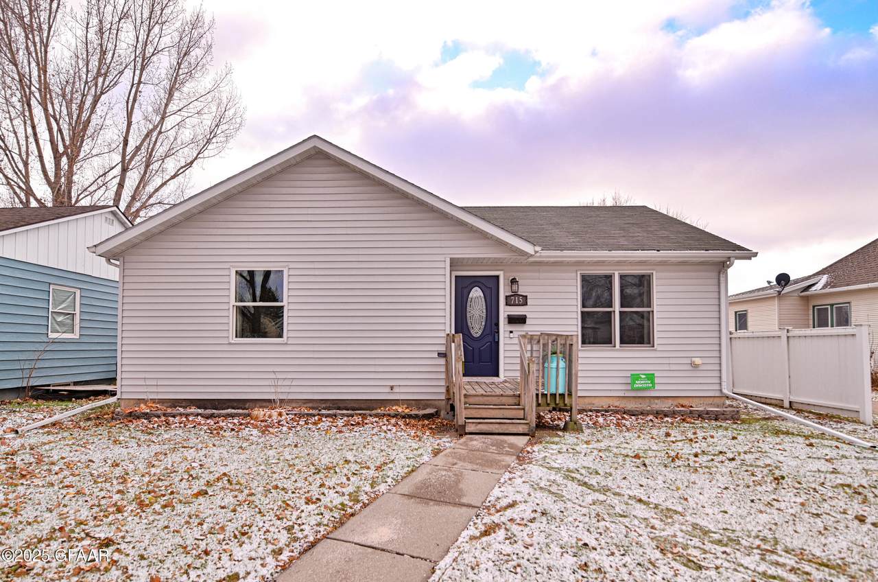 715 N 4Th Street - Photo 1