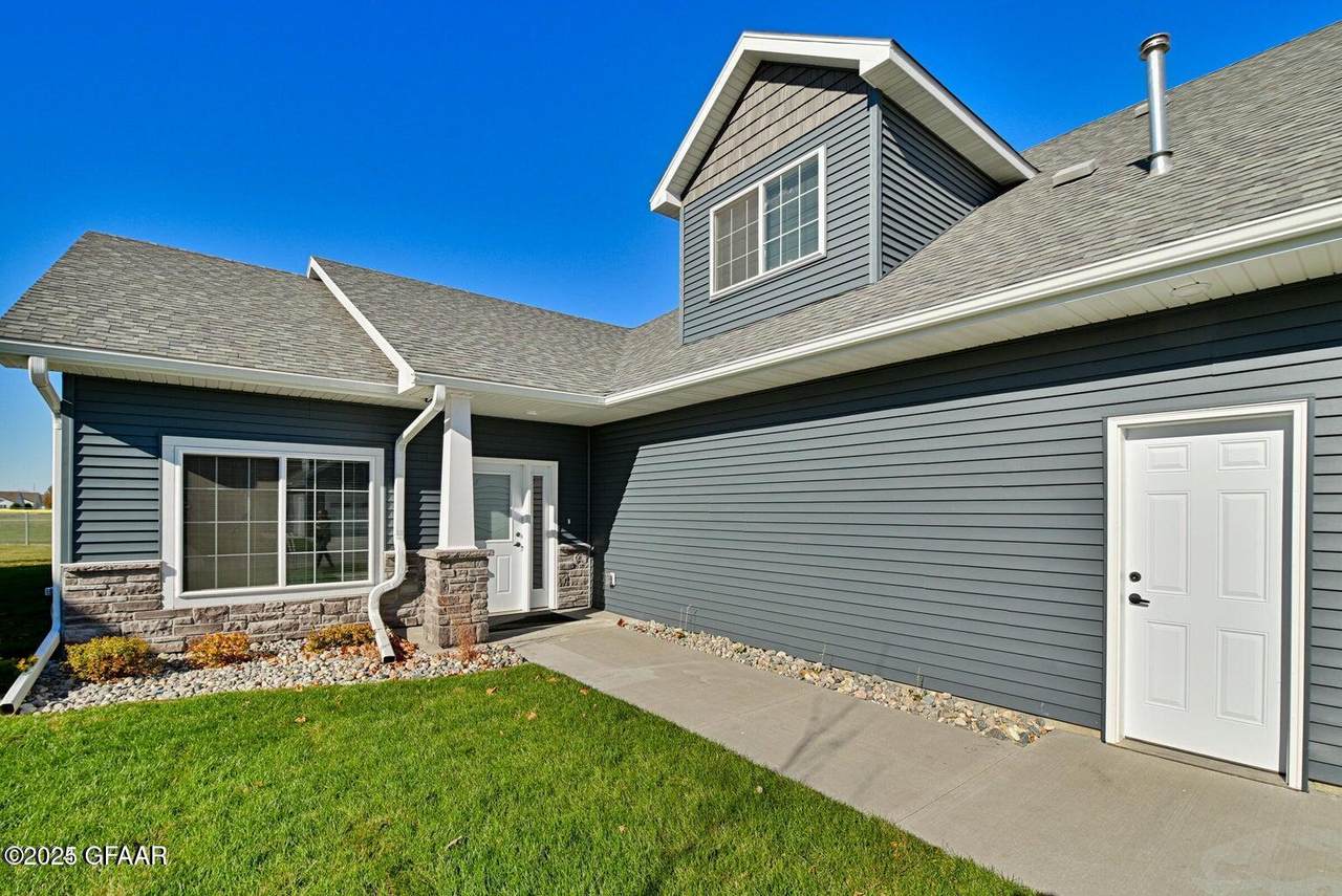 4420 Edgewood Lane - Photo 1