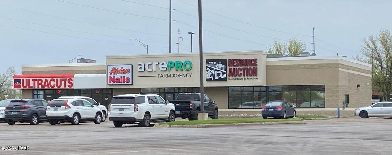 3350 S Columbia Rd Road - Photo 1