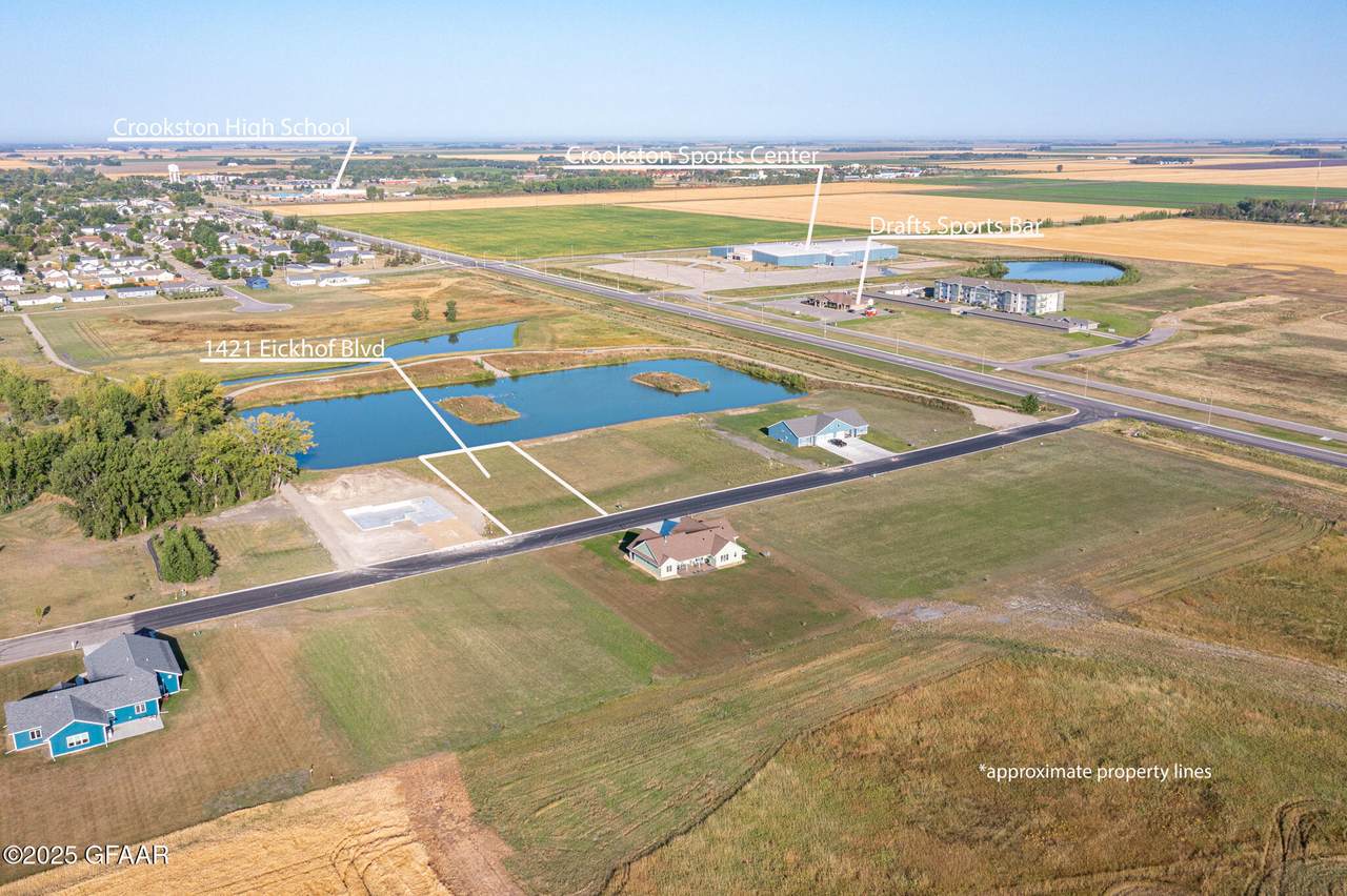 1421 Eickhof Boulevard - Photo 1