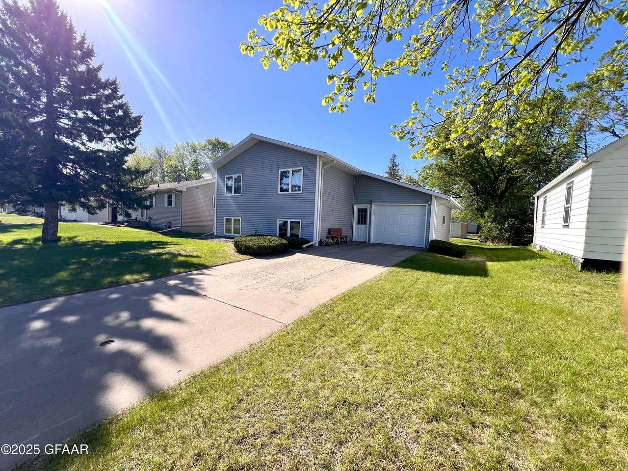 https://bt-photos.global.ssl.fastly.net/grandforks/1280_boomver_1_25-675-2.jpg