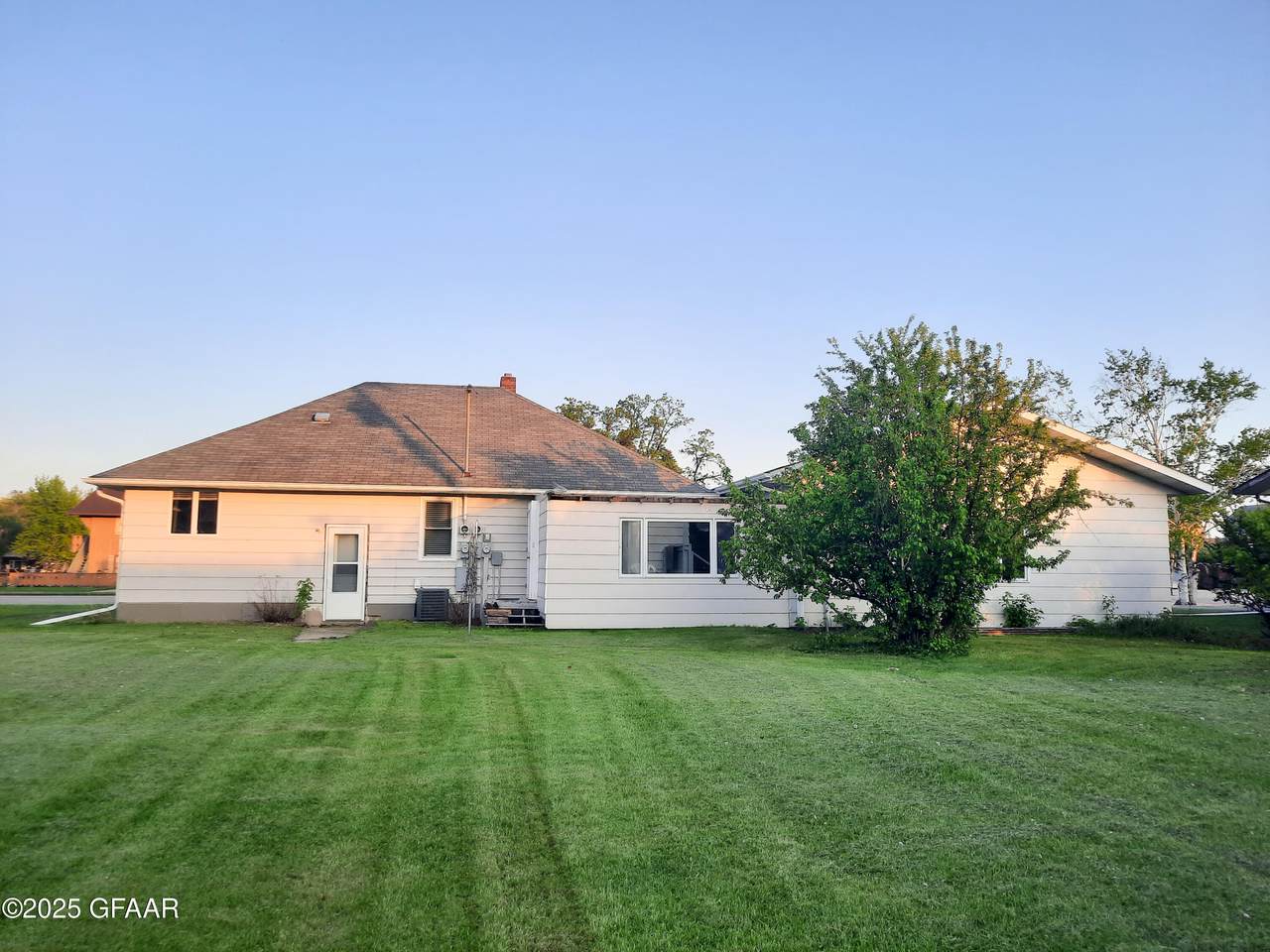 https://bt-photos.global.ssl.fastly.net/grandforks/1280_boomver_1_25-747-2.jpg